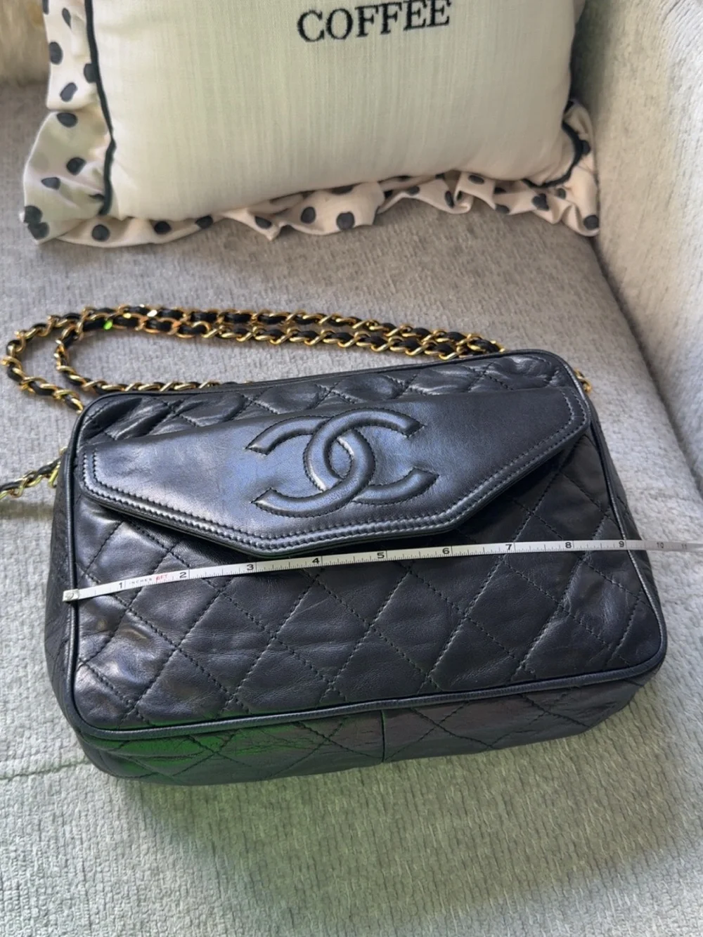 Vintage Chanel Series 1 Black Quilted Leather CC Tassel Camera Shoulder Bag